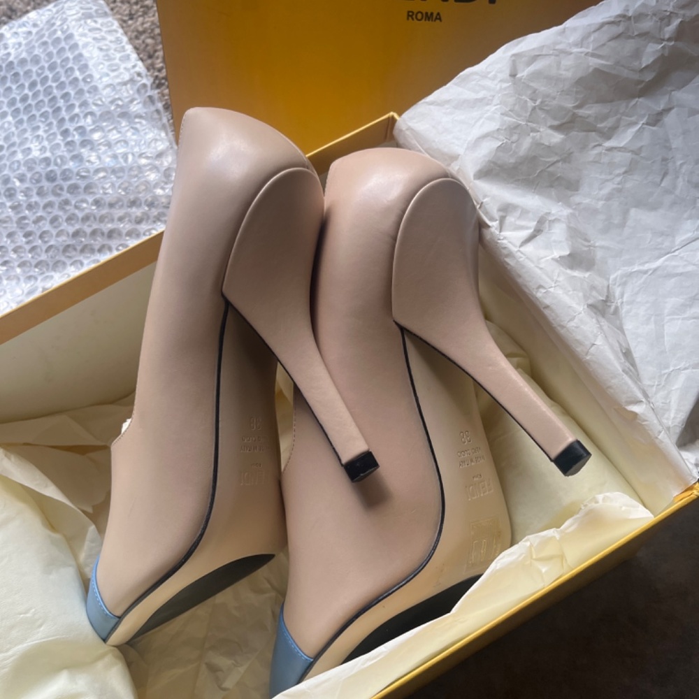 Authentic Fendi Leather multi colored Heels EU size 38, US size 7.5 - NWOT - Picture 6 of 11